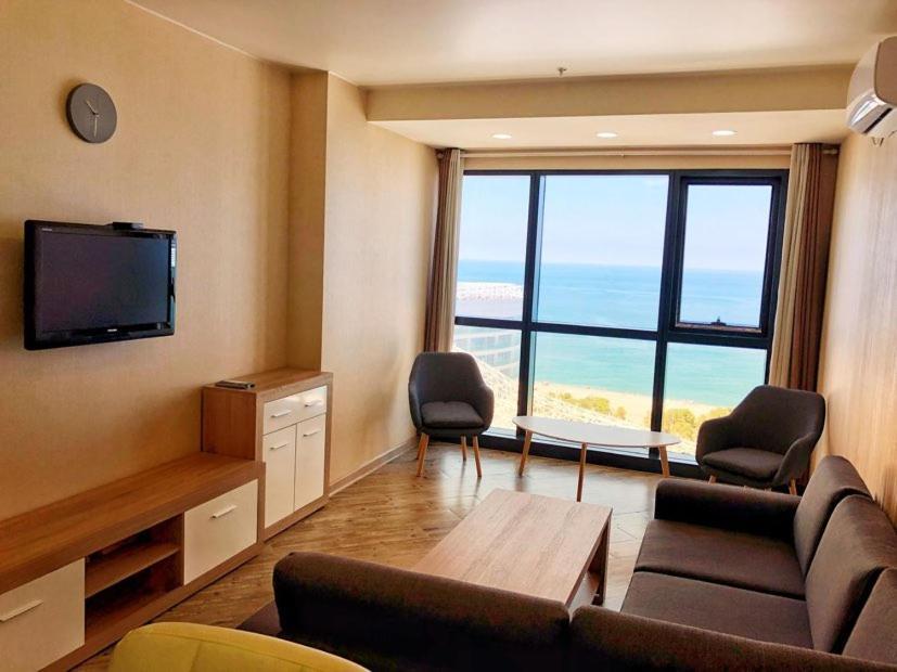 Апартаменты G-Point. Porta Батуми Экстерьер фото